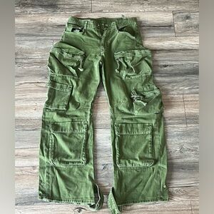 green zara cargo pants size 31